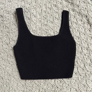Aritzia babaton square neck crop top